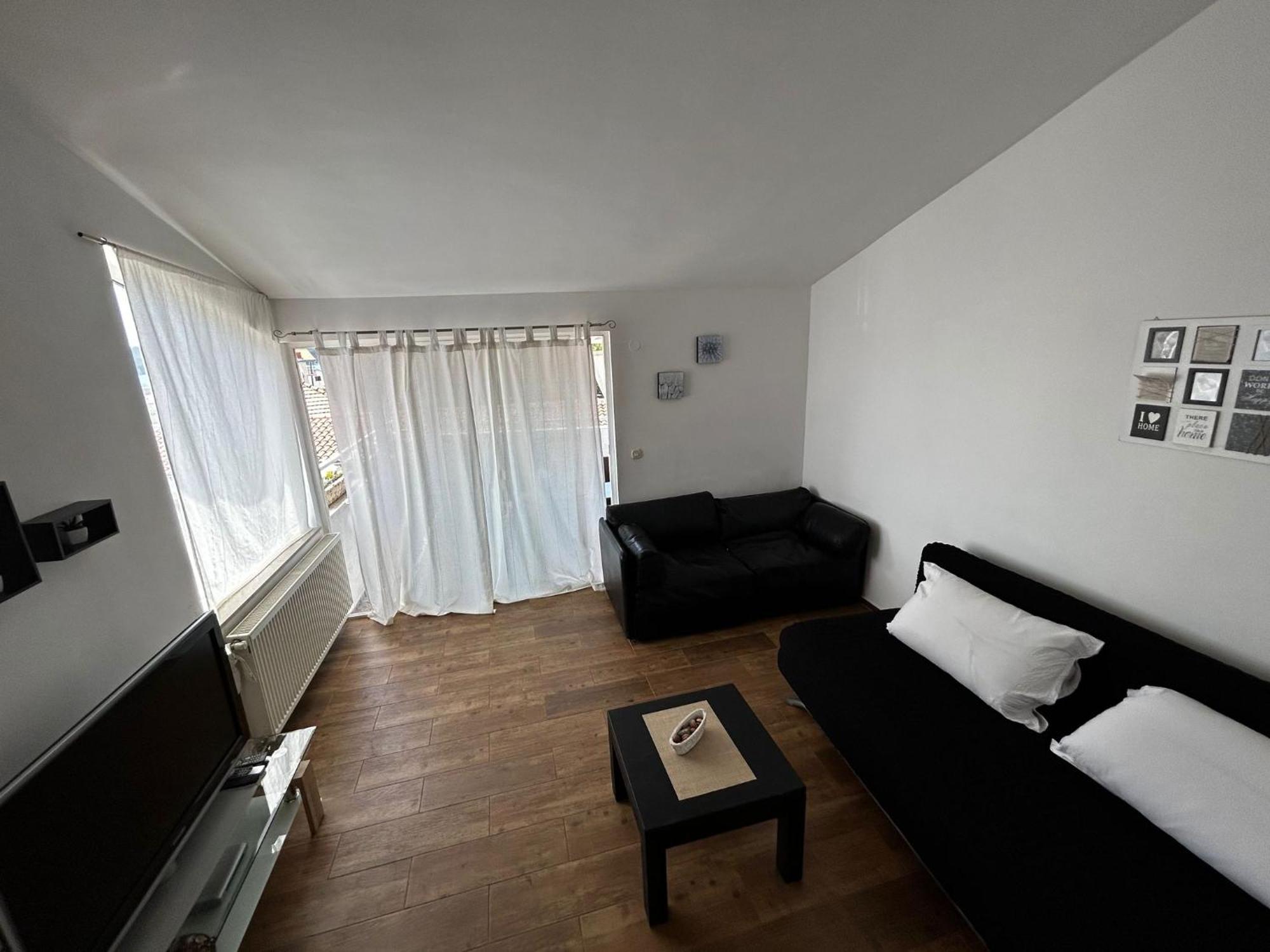 Apartments Petrovic Pirovac Esterno foto