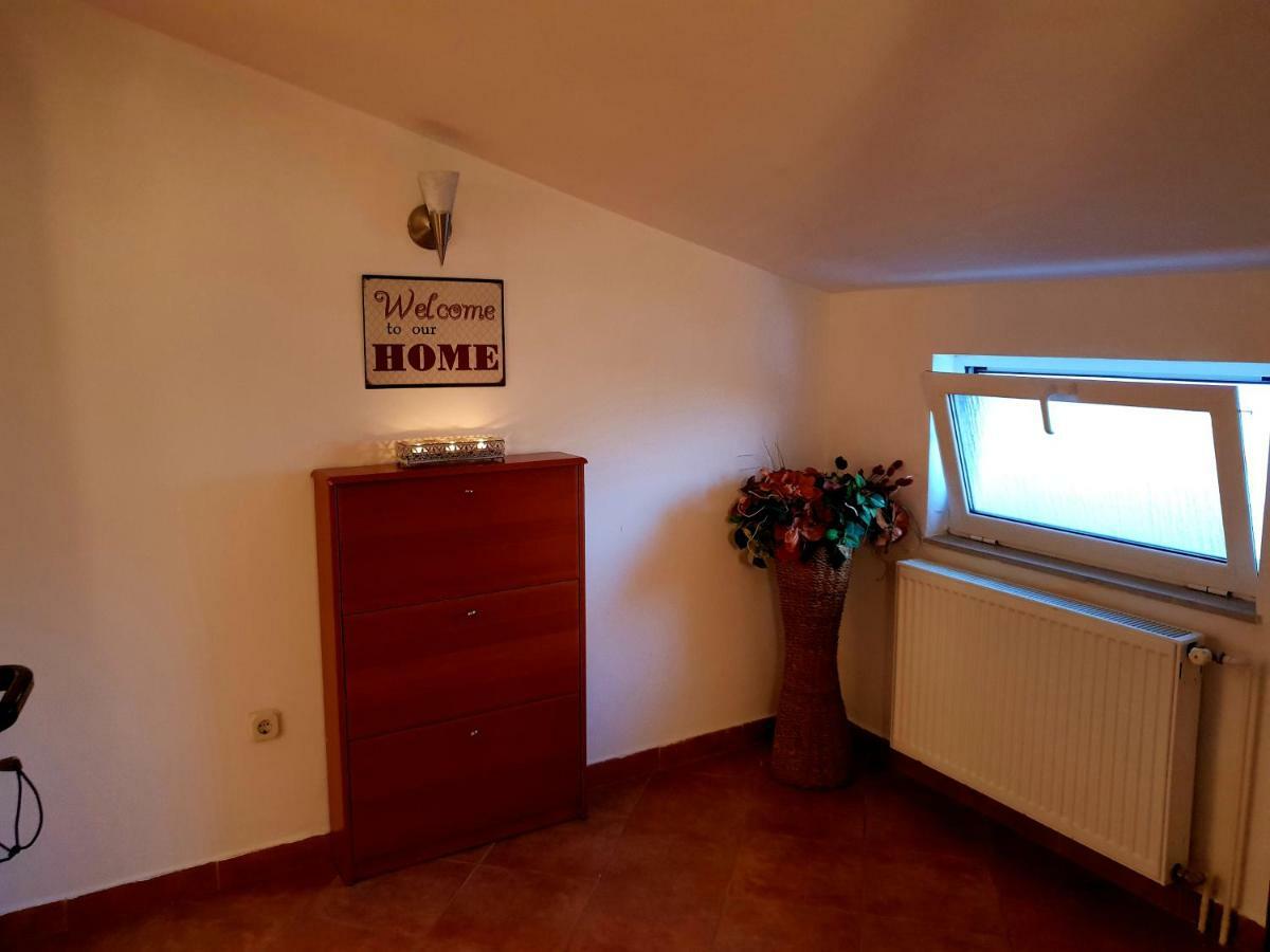 Apartments Petrovic Pirovac Esterno foto